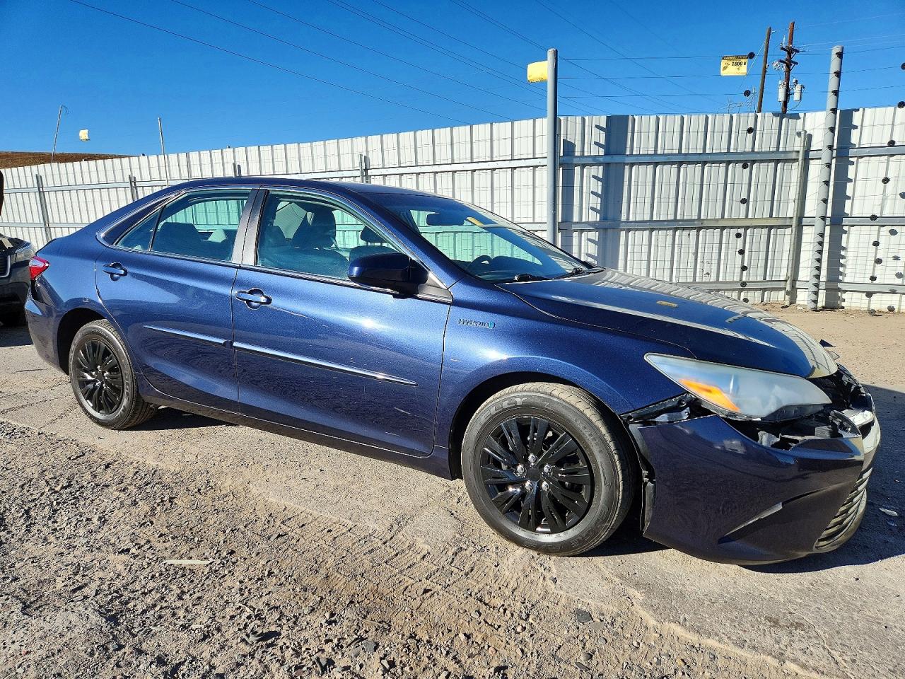 2016 TOYOTA CAMRY HYBRID photo 4