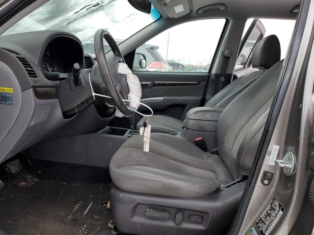 2011 HYUNDAI SANTA FE SE photo 19