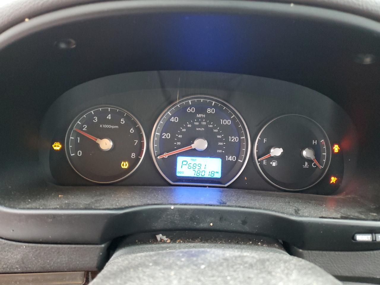 2011 HYUNDAI SANTA FE SE photo 25