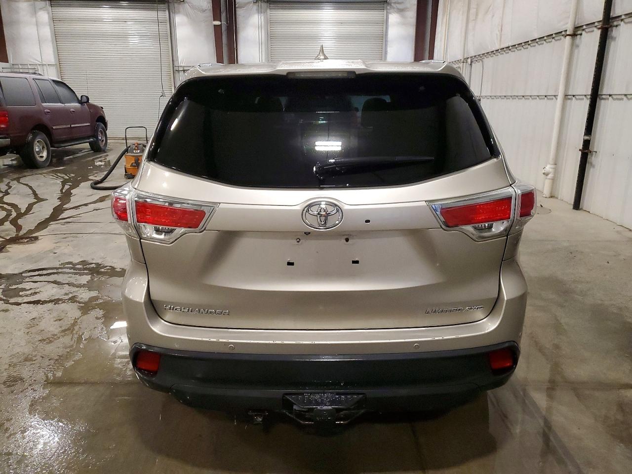 2014 TOYOTA HIGHLANDER LIMITED photo 6