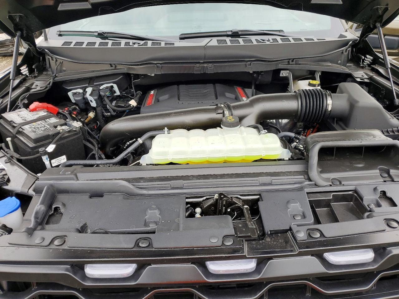 2025 FORD F150 RAPTOR photo 11