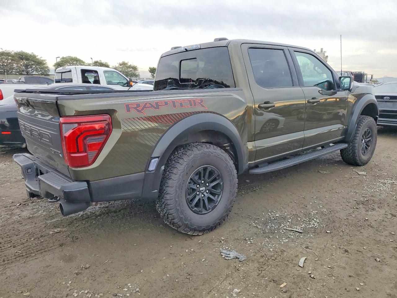 2025 FORD F150 RAPTOR photo 3
