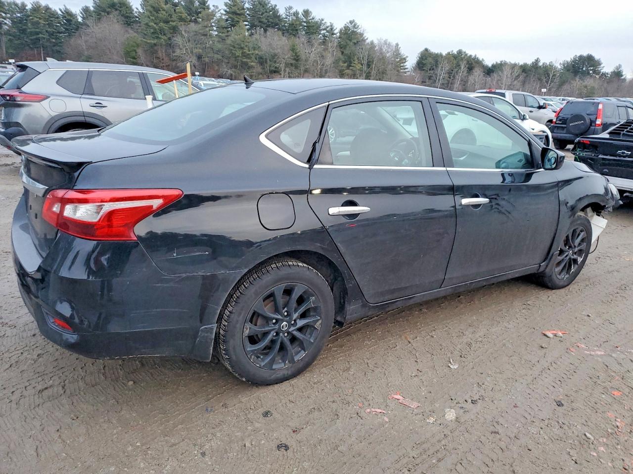 2018 NISSAN SENTRA S photo 3