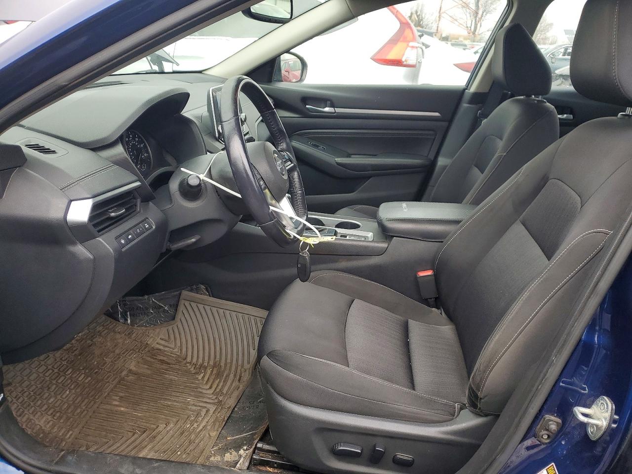 2019 NISSAN ALTIMA SV photo 7