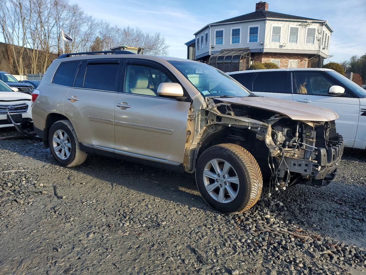 2013 TOYOTA HIGHLANDER BASE photo 7