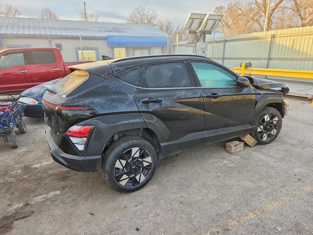 2025 HYUNDAI KONA SEL photo 5