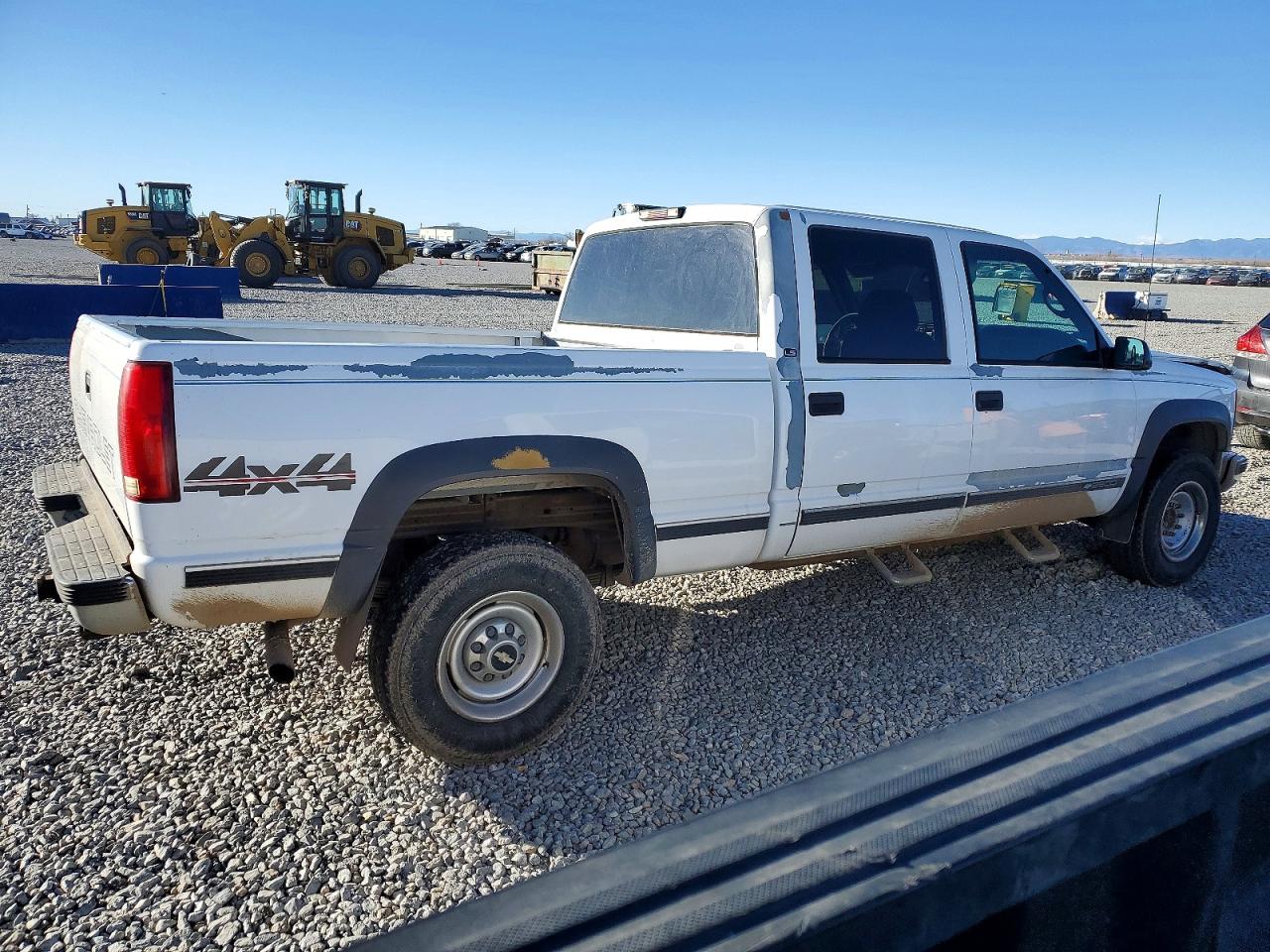 1999 CHEVROLET GMT-400 K2500 photo 3