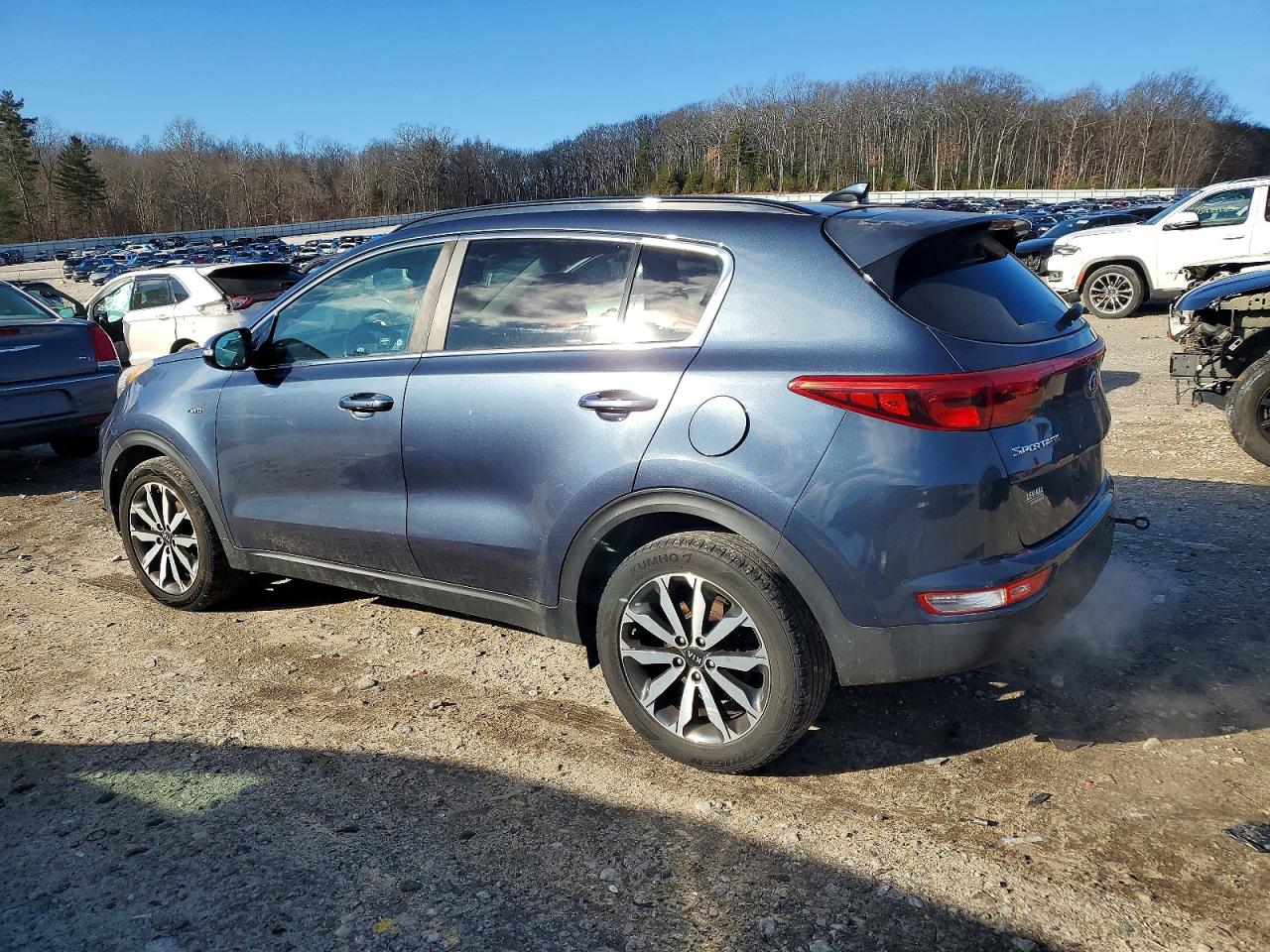 2018 KIA SPORTAGE EX photo 2