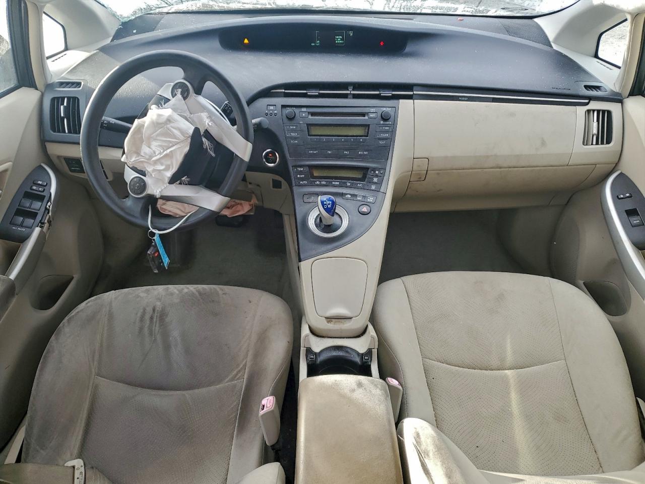 2011 TOYOTA PRIUS photo 8