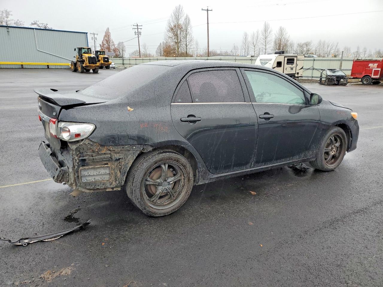 2013 TOYOTA COROLLA BASE photo 3