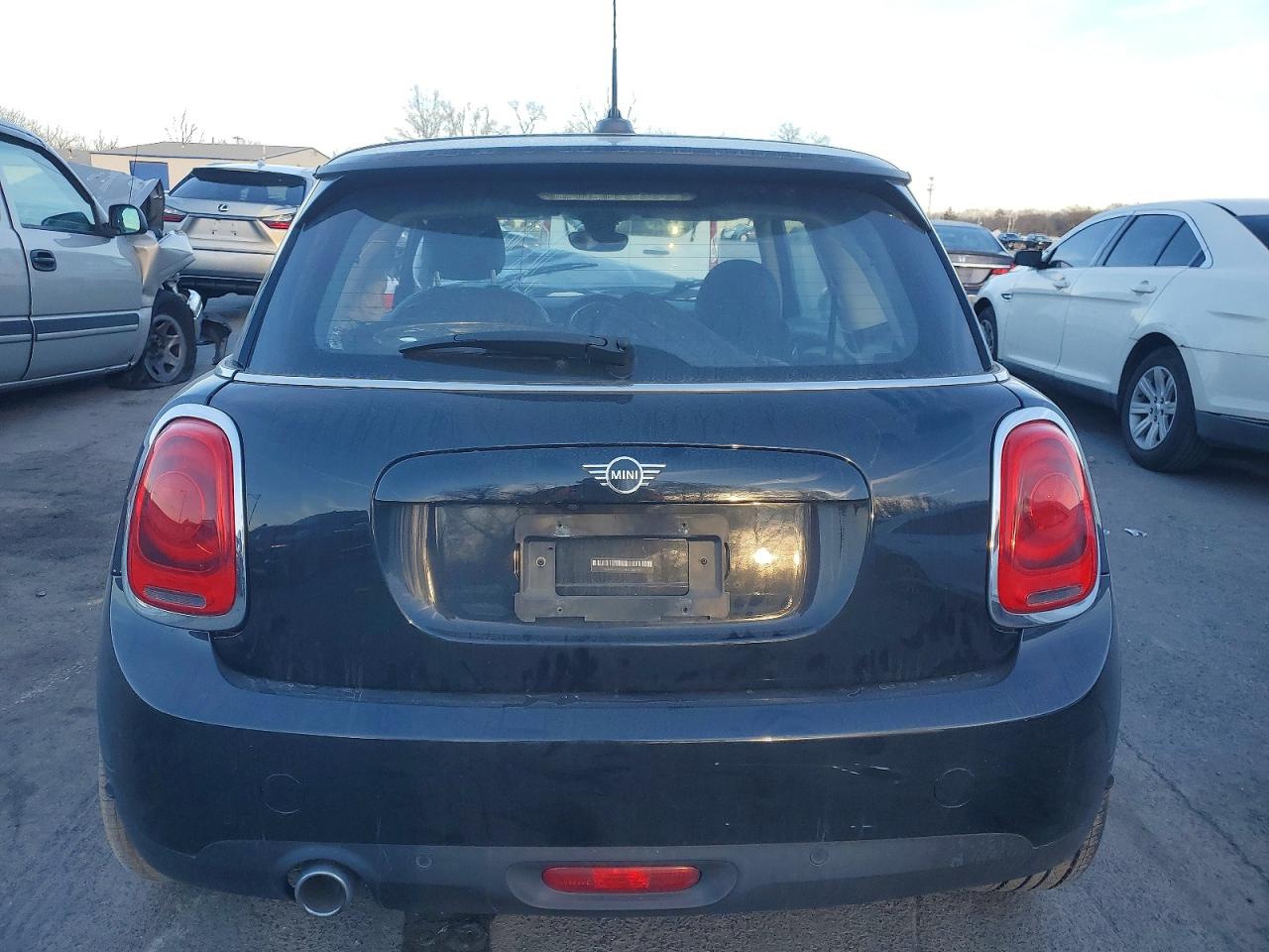 2021 MINI COOPER photo 6