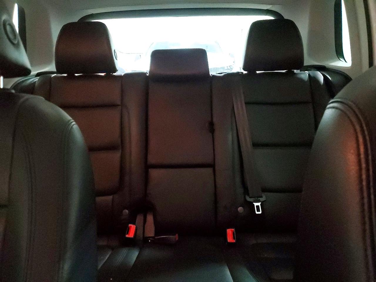 2012 VOLKSWAGEN TIGUAN S photo 10