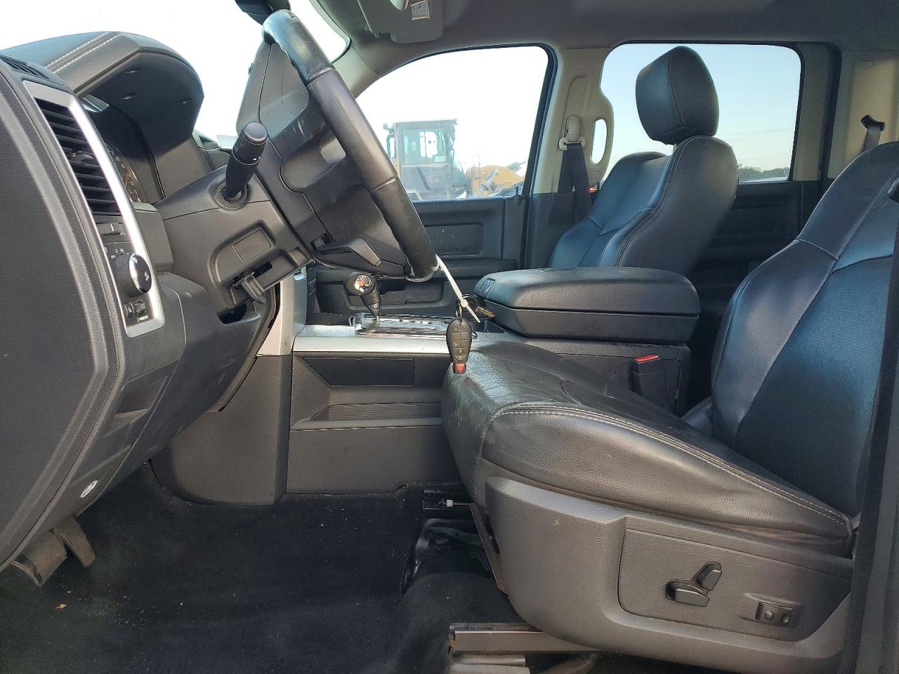 2011 DODGE RAM 1500 photo 7