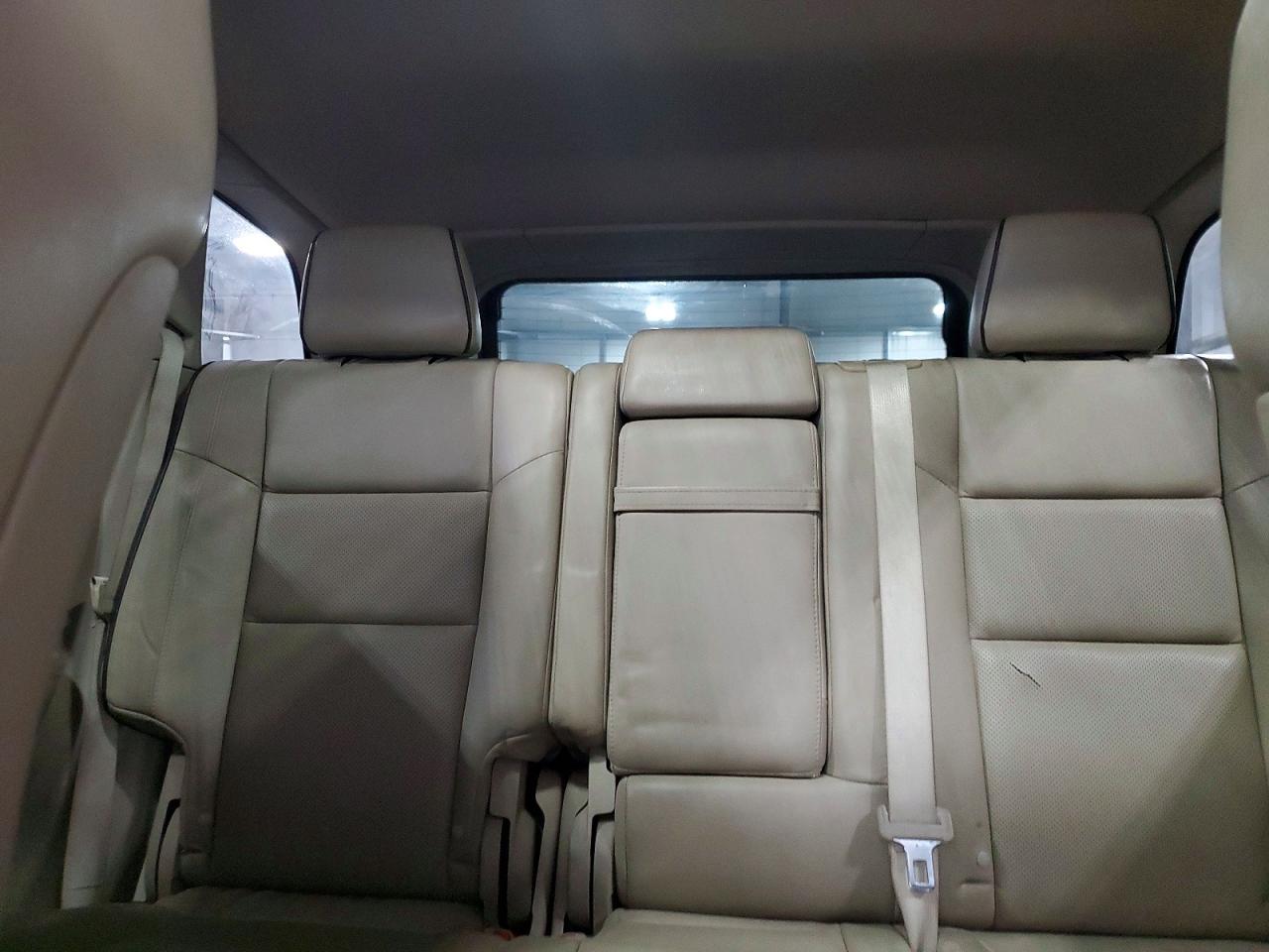 2012 JEEP GRAND CHEROKEE OVERLAND photo 10