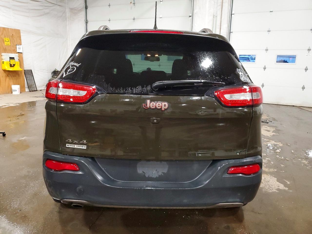 2016 JEEP CHEROKEE LATITUDE photo 6