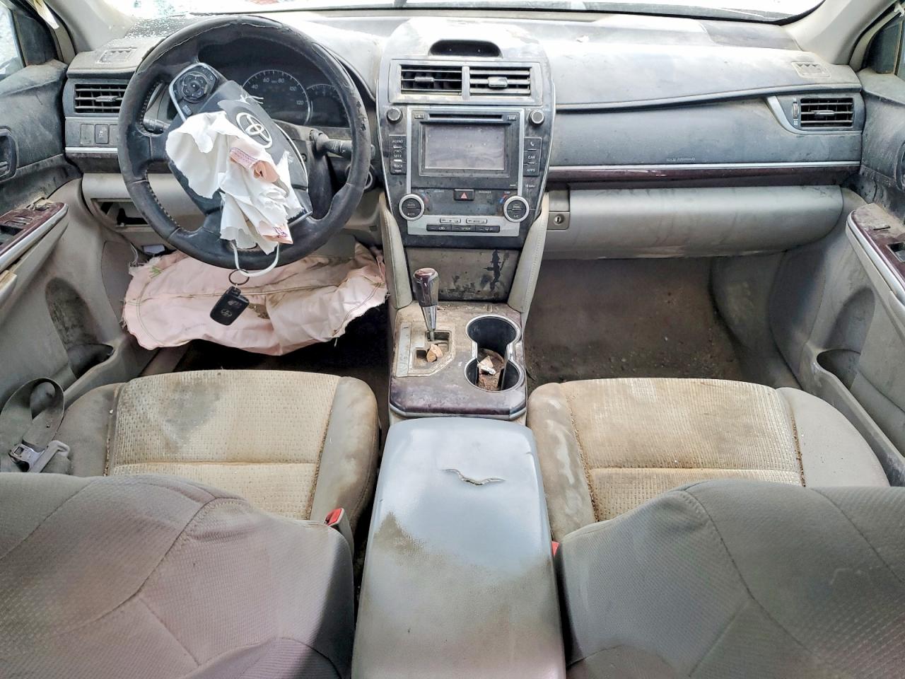 2013 TOYOTA CAMRY L photo 8