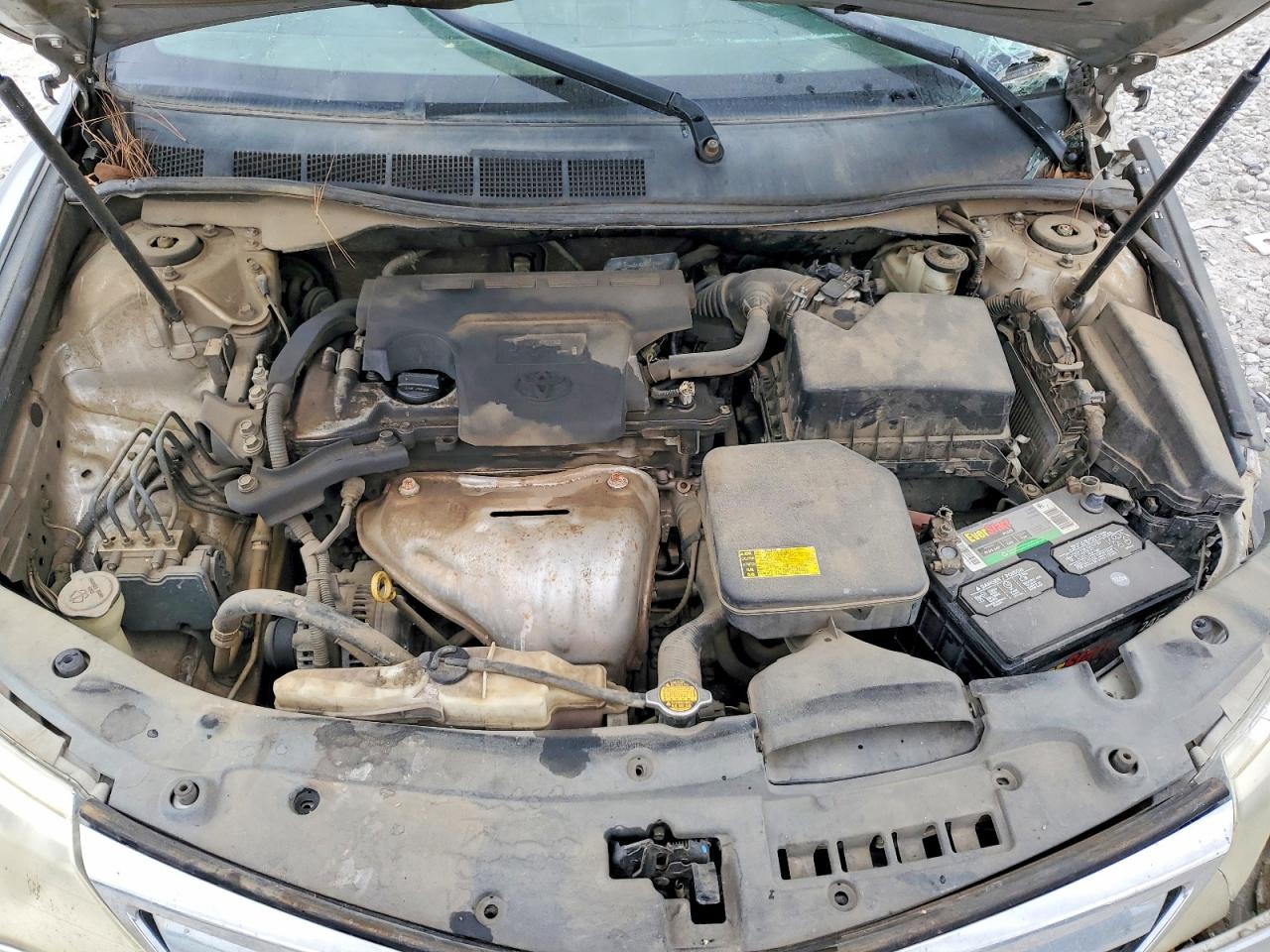 2013 TOYOTA CAMRY L photo 11