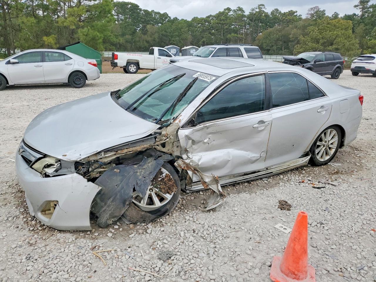 2013 TOYOTA CAMRY