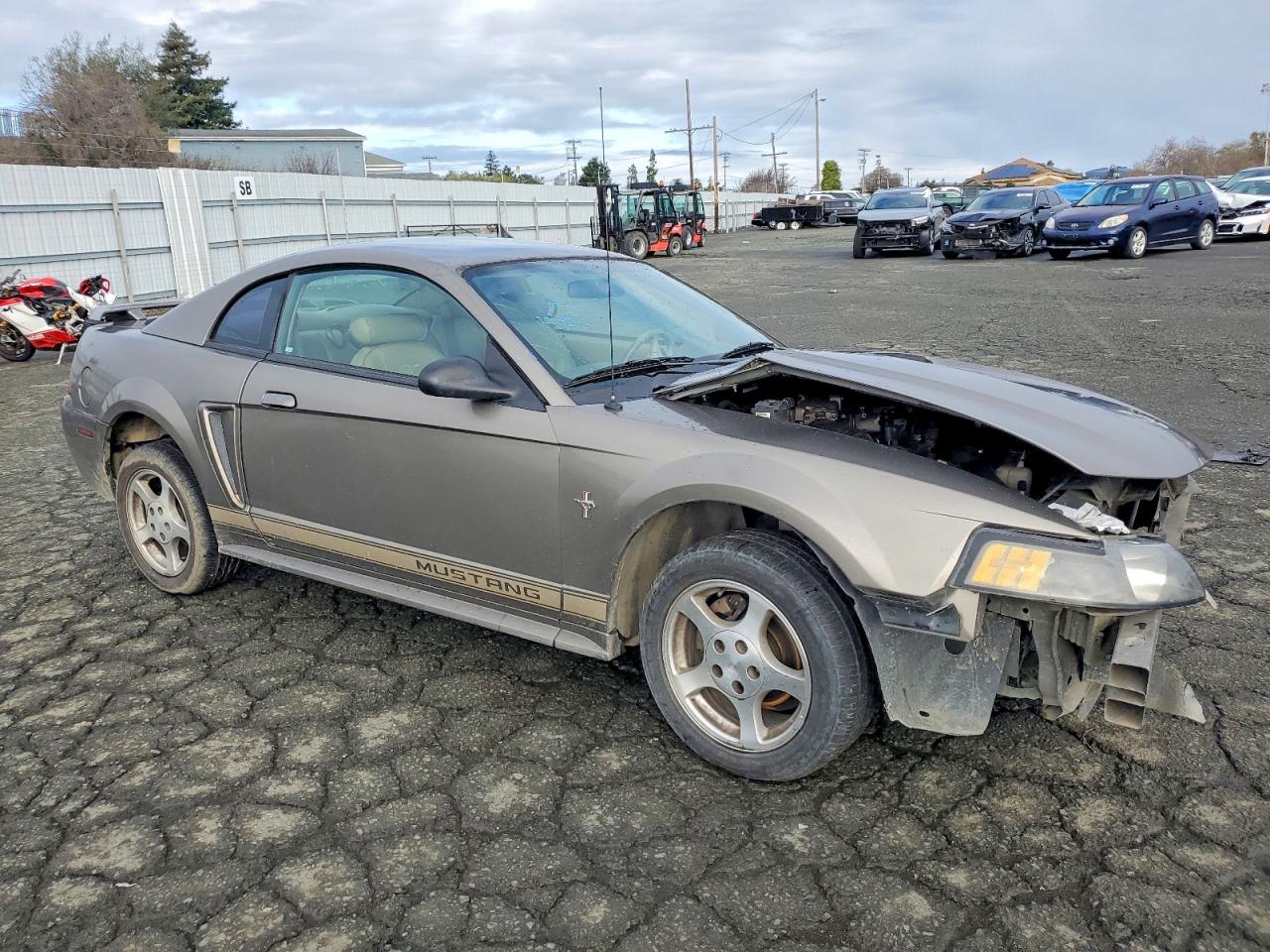 2002 FORD MUSTANG photo 4
