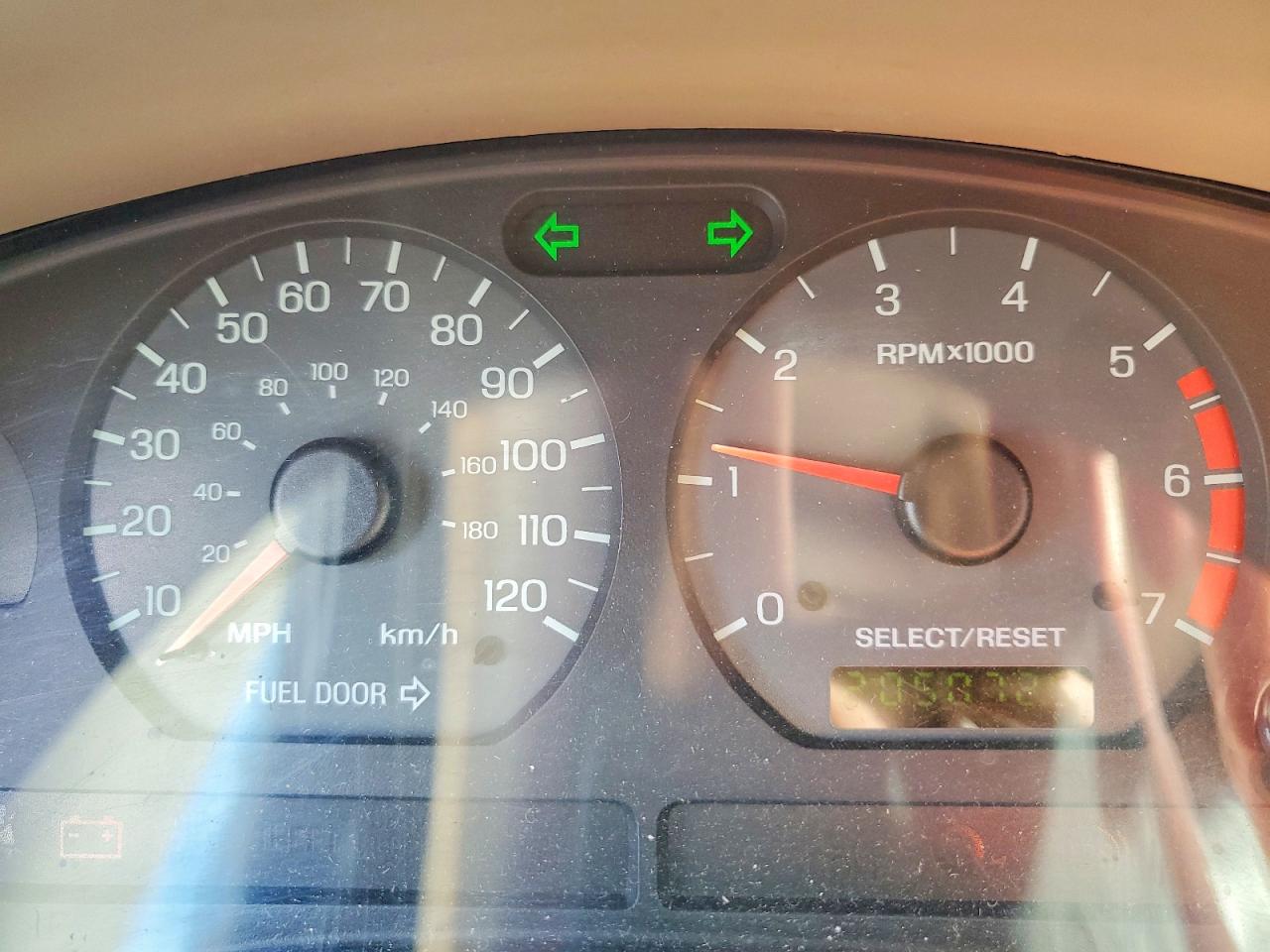 2002 FORD MUSTANG photo 9