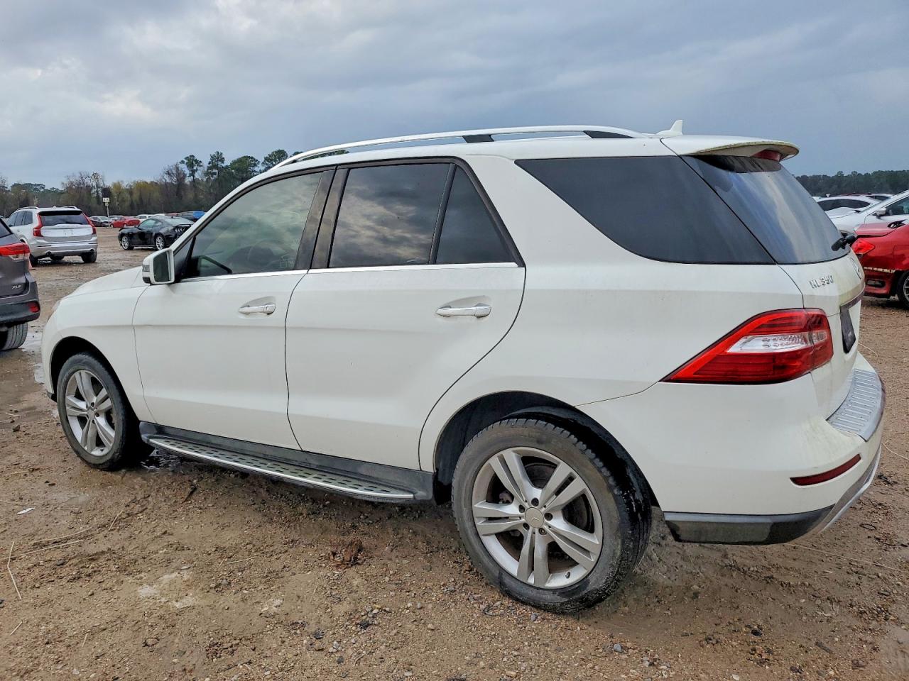 2015 MERCEDES-BENZ ML 350 4MATIC photo 2