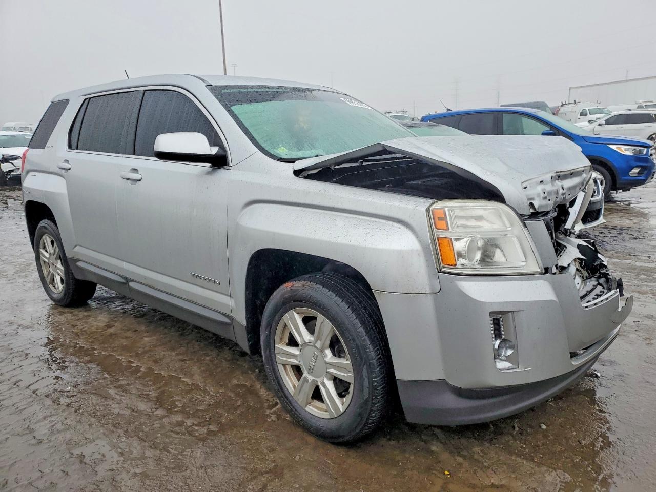 2015 GMC TERRAIN SLE photo 4