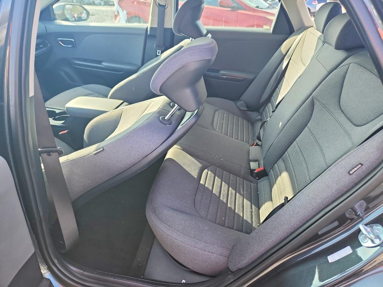 2025 KIA K4 EX photo 19