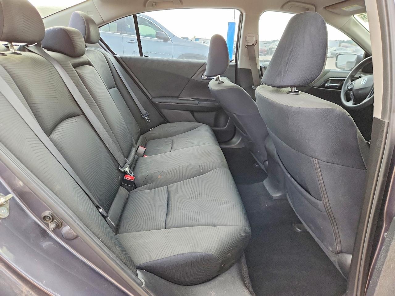 2017 HONDA ACCORD LX photo 10