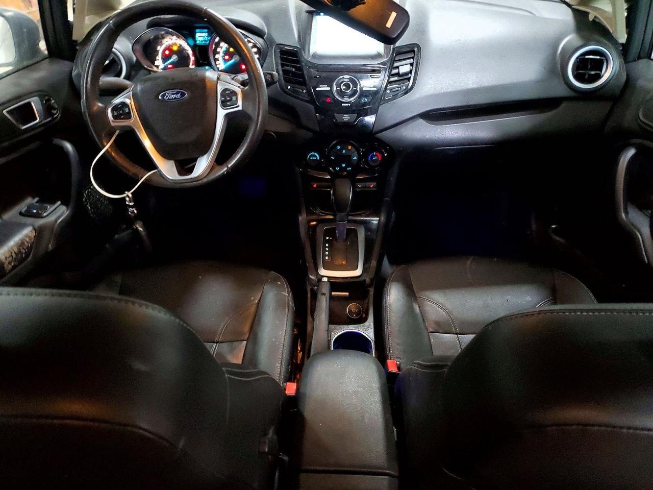 2018 FORD FIESTA TITANIUM photo 8