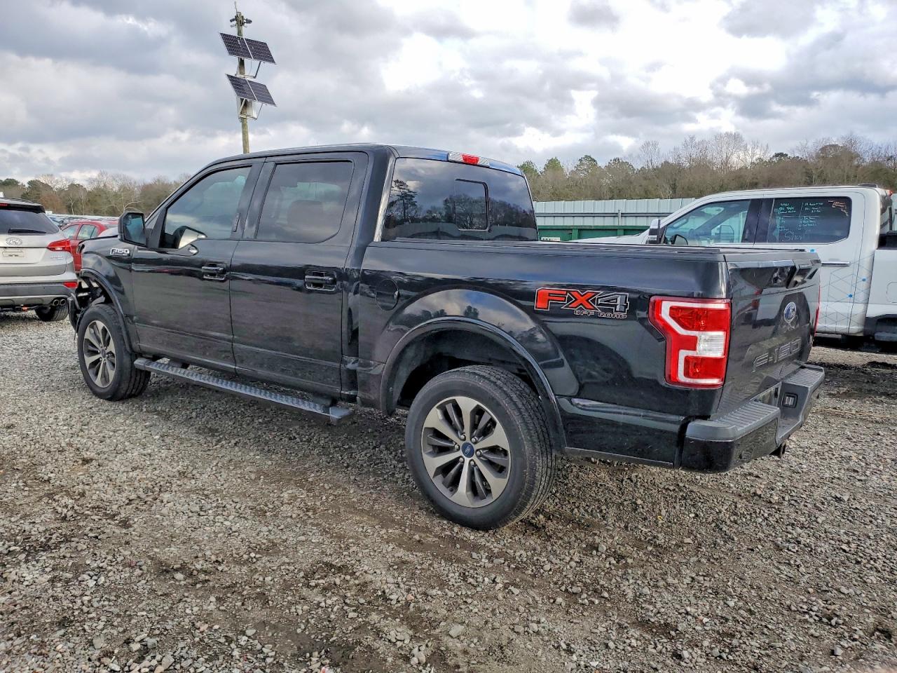 2018 FORD F150 SUPERCREW photo 2