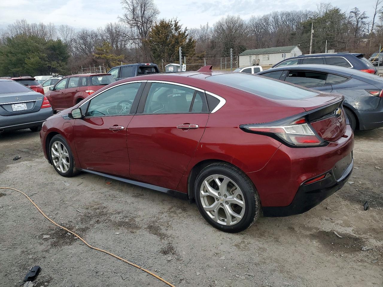 2016 CHEVROLET VOLT LTZ photo 2