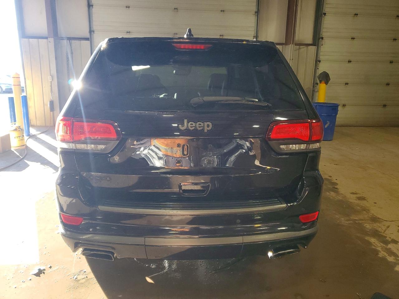 2019 JEEP GRAND CHEROKEE OVERLAND photo 6