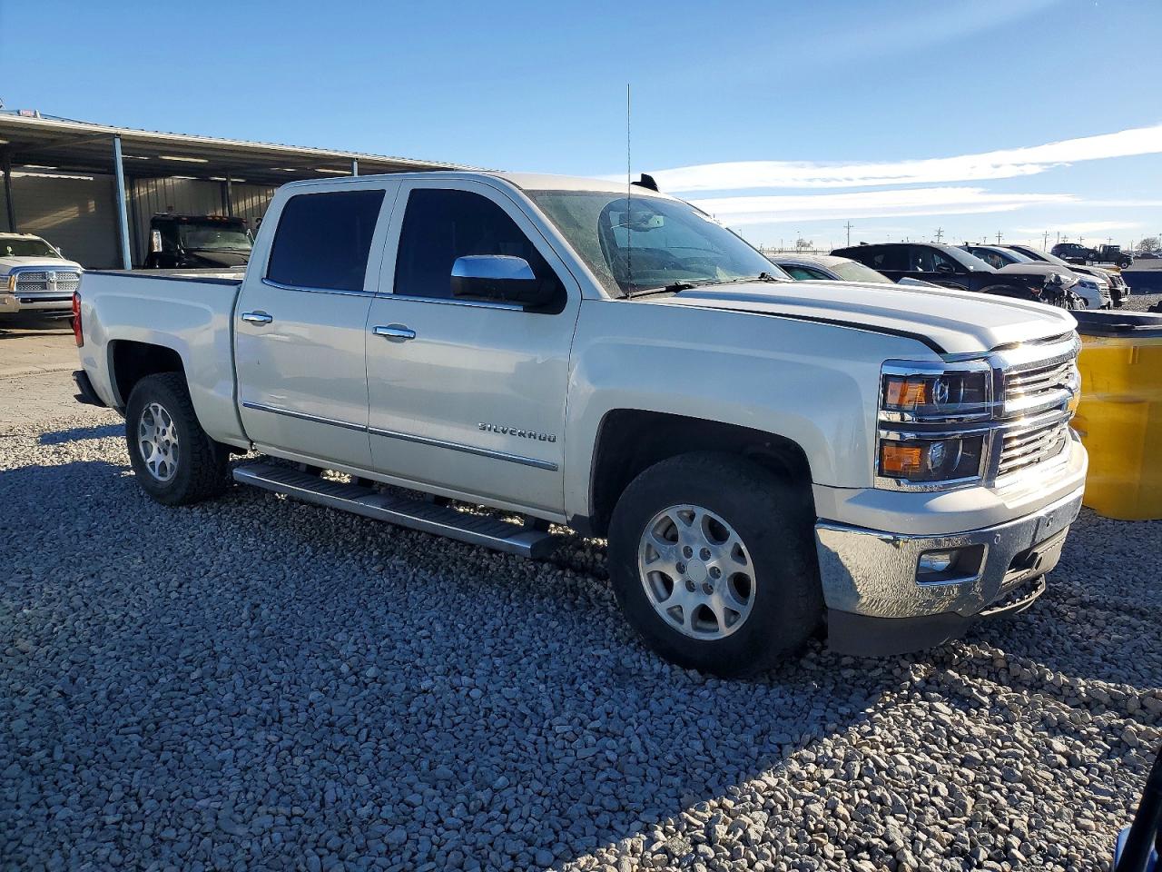 2015 CHEVROLET SILVERADO K1500 LTZ photo 4