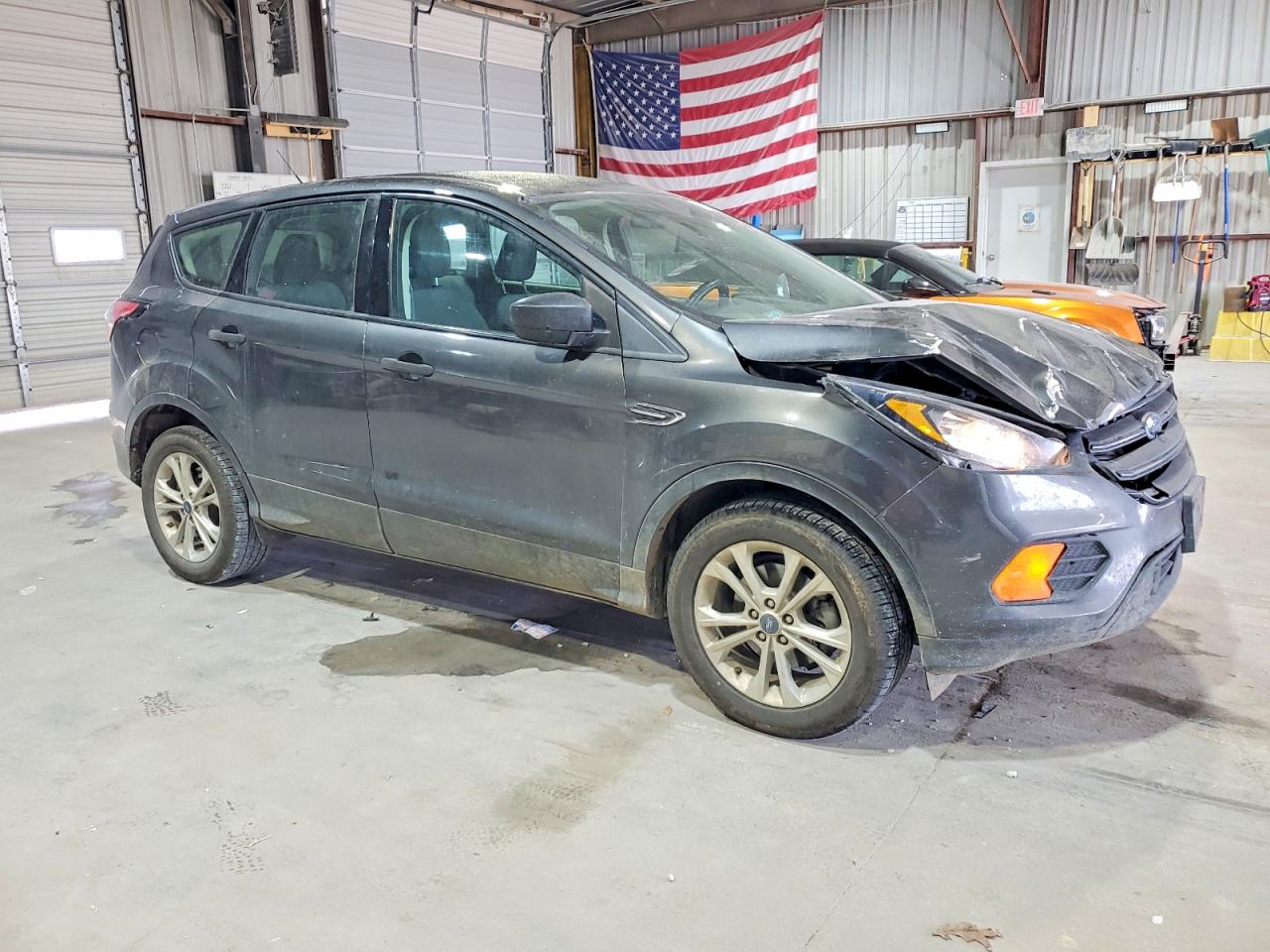 2018 FORD ESCAPE S photo 4