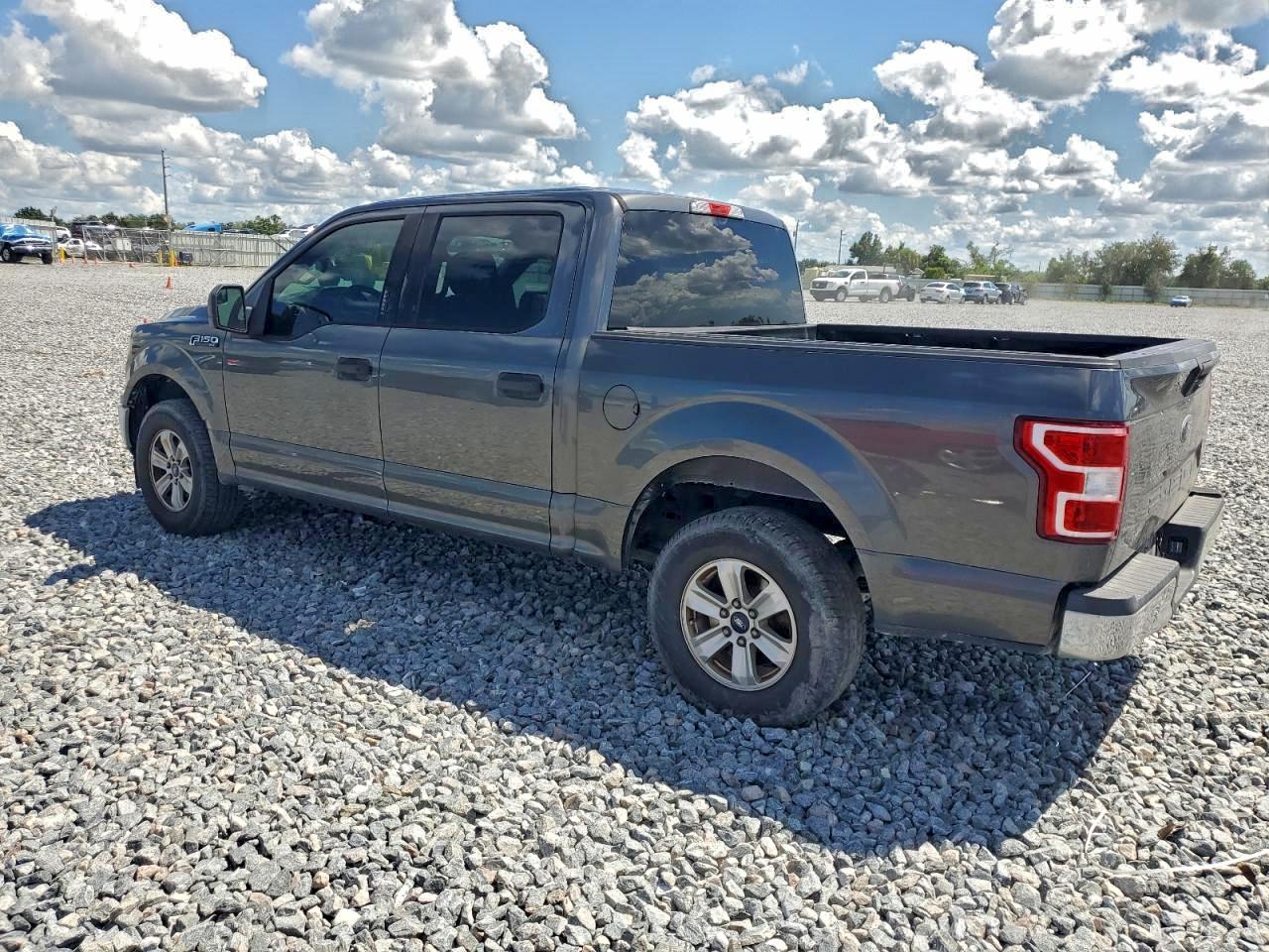 2018 FORD F150 SUPERCREW photo 2