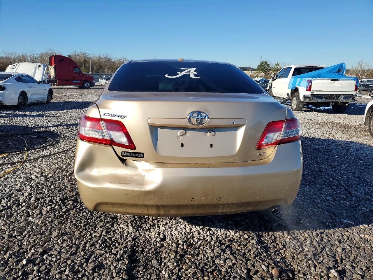 2011 TOYOTA CAMRY BASE photo 6