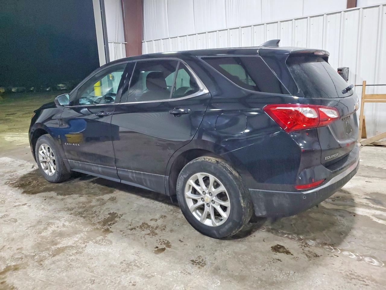 2020 CHEVROLET EQUINOX LT photo 2