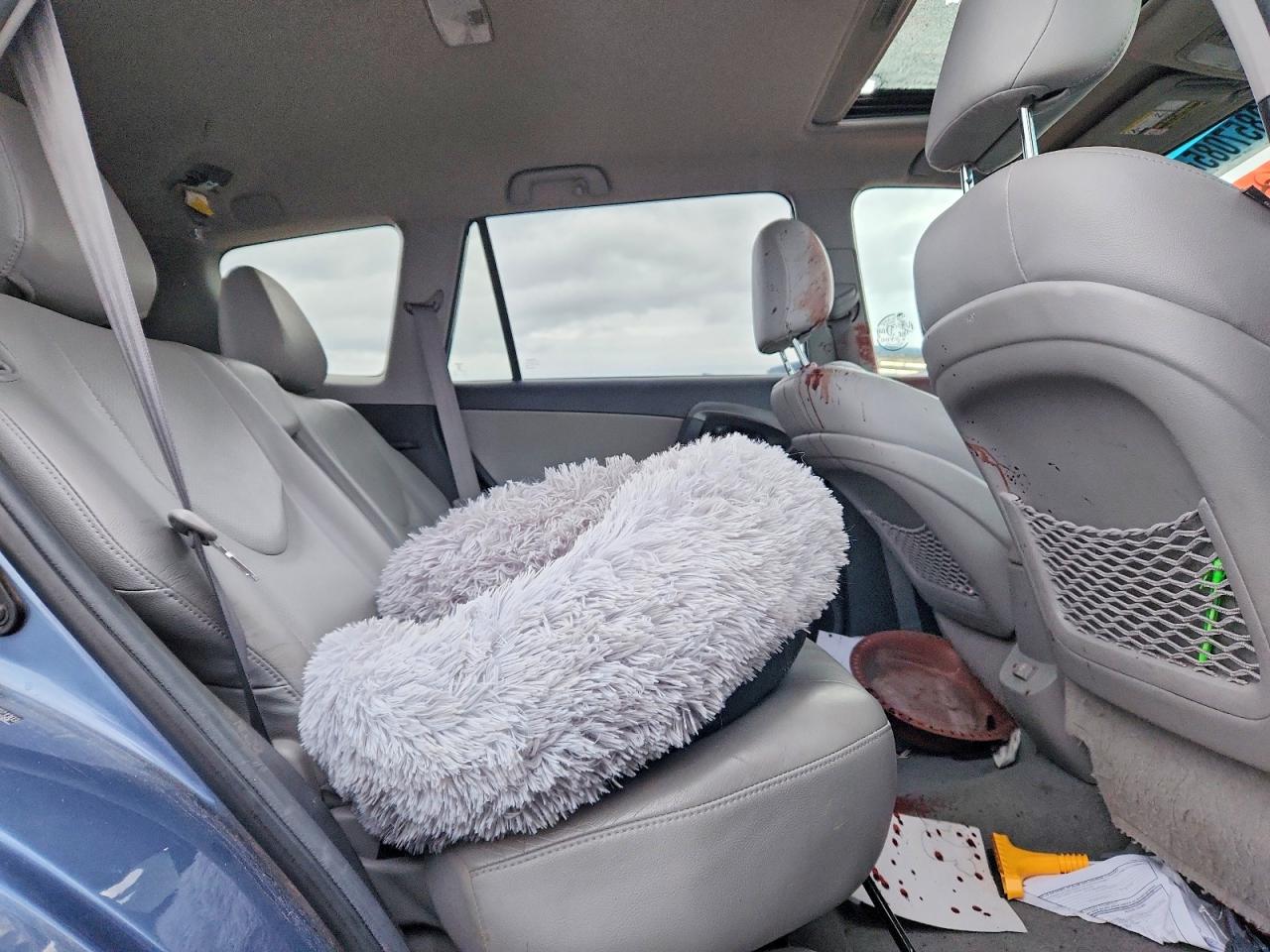 2012 TOYOTA RAV4 LIMITED photo 11