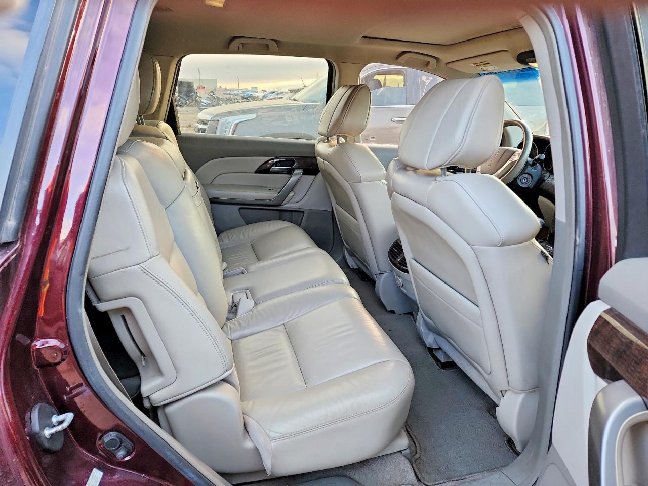 2010 ACURA MDX photo 11