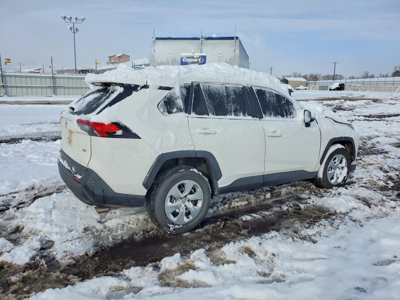 2019 TOYOTA RAV4 LE photo 5