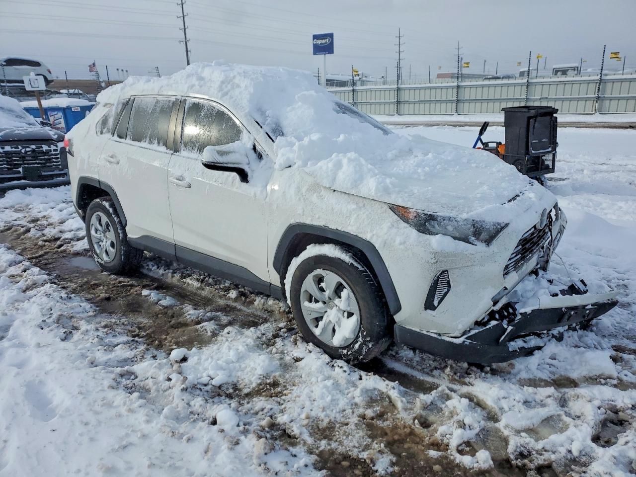 2019 TOYOTA RAV4 LE photo 7
