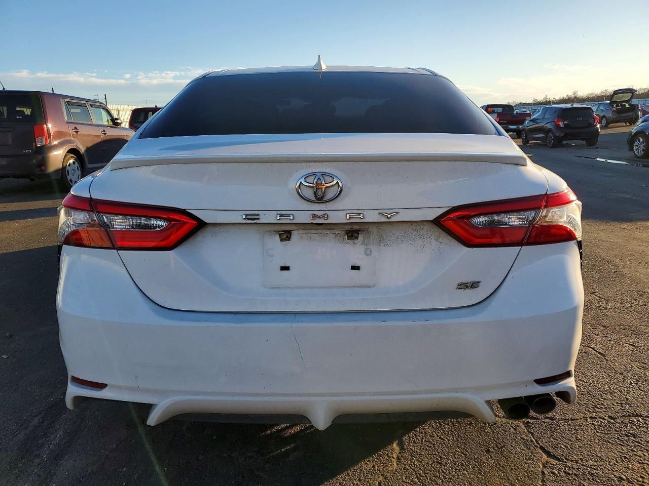 2019 TOYOTA CAMRY L photo 6
