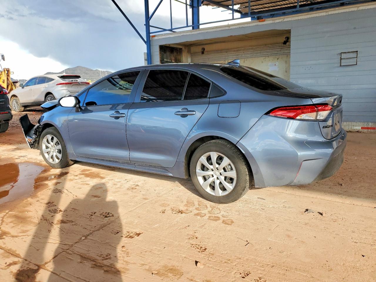 2025 TOYOTA COROLLA LE photo 2