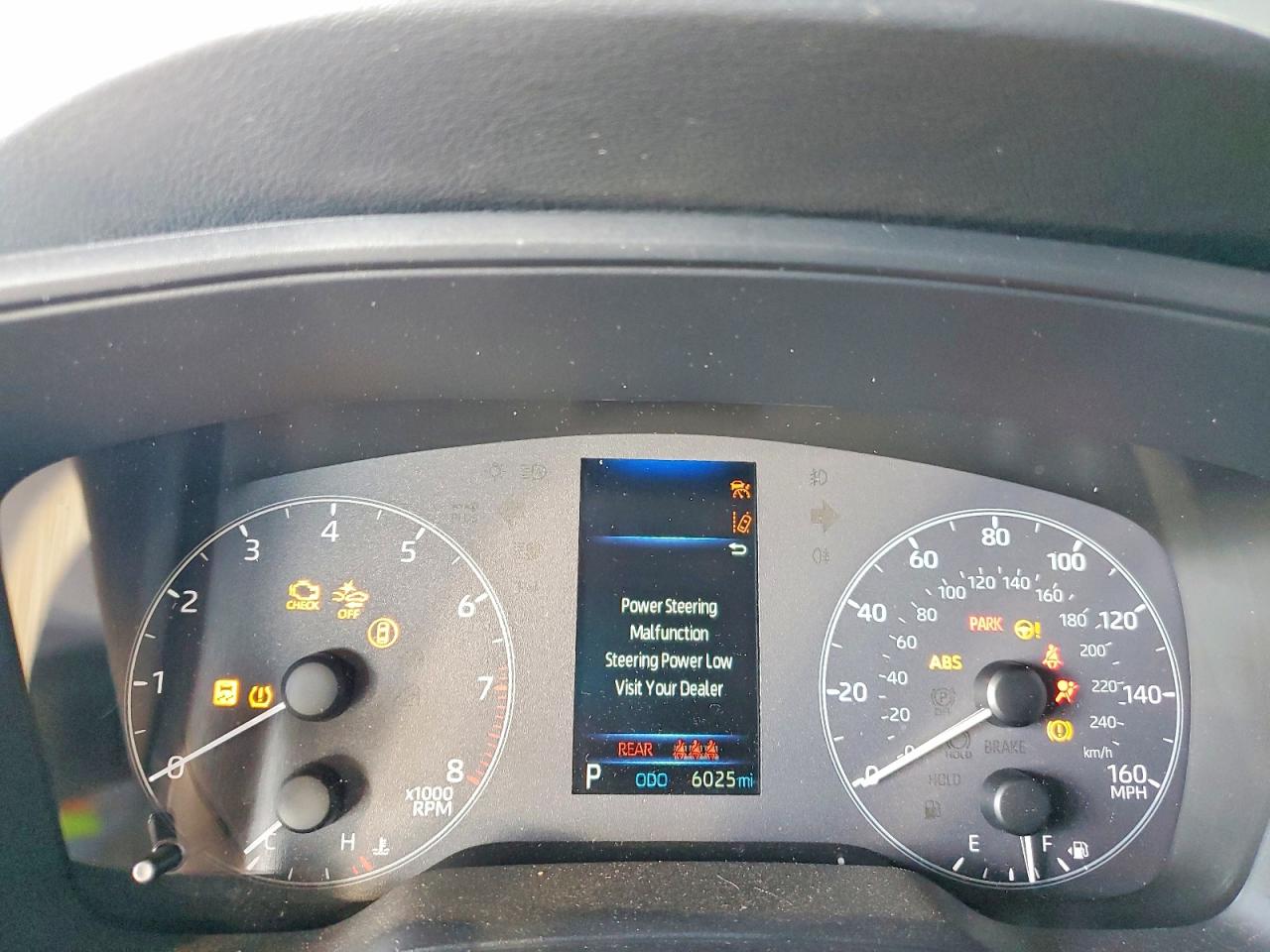 2025 TOYOTA COROLLA LE photo 9