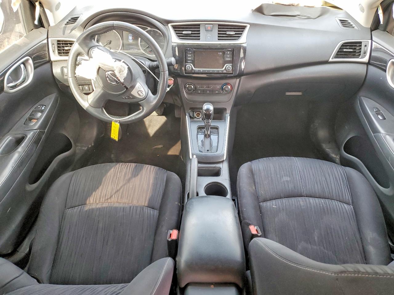 2016 NISSAN SENTRA S photo 8