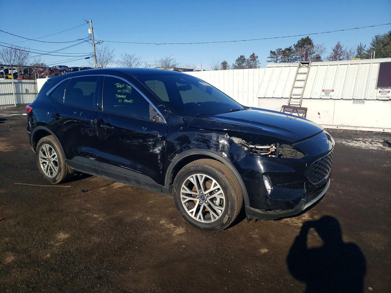 2022 FORD ESCAPE SEL photo 4