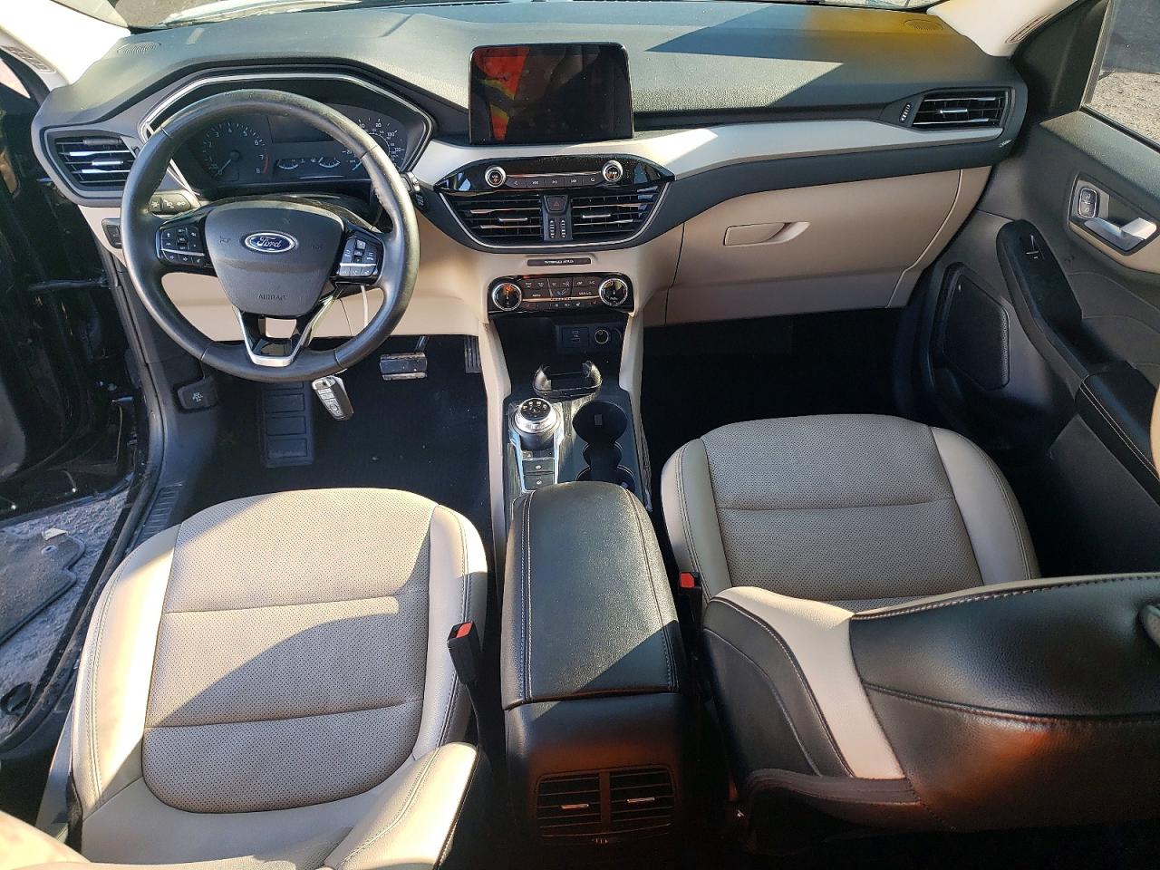 2022 FORD ESCAPE SEL photo 8