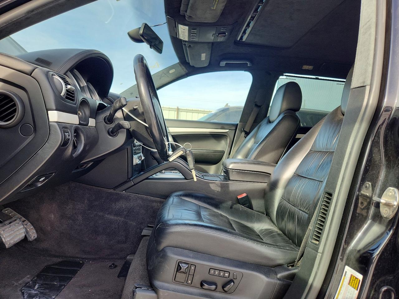 2006 PORSCHE CAYENNE TURBO photo 7