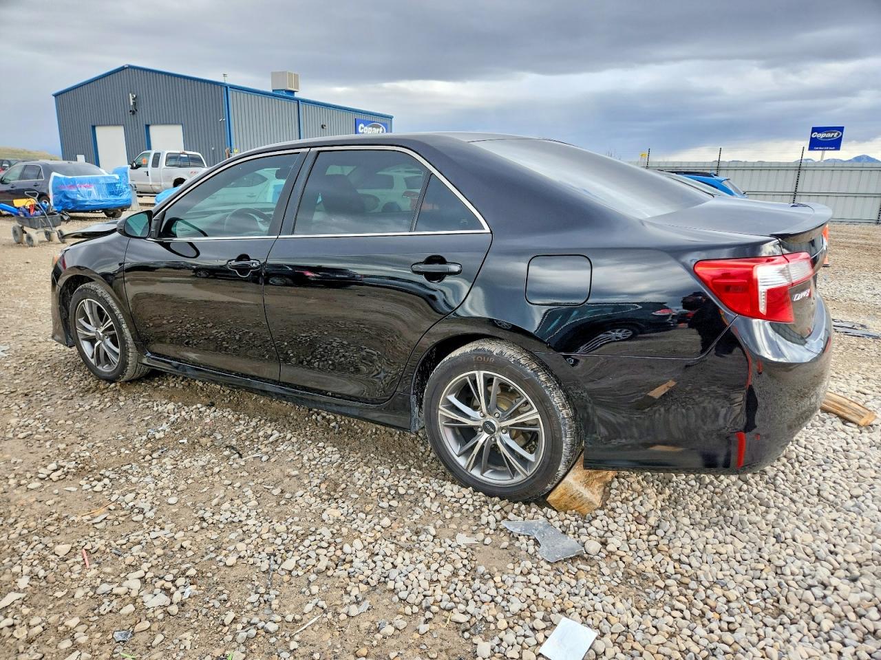 2012 TOYOTA CAMRY BASE photo 3