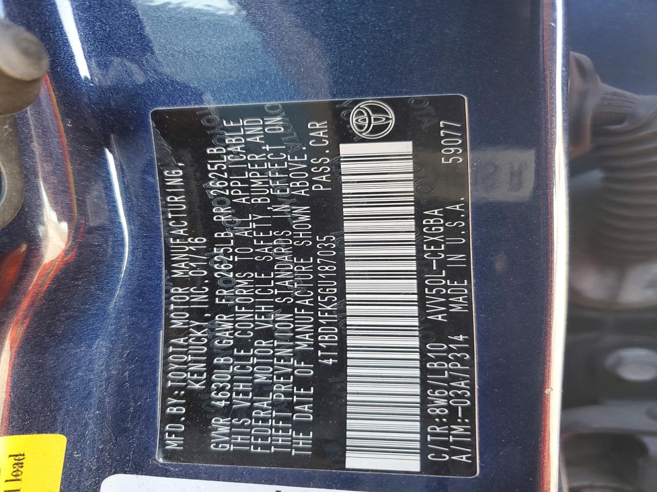 2016 TOYOTA CAMRY HYBRID photo 23